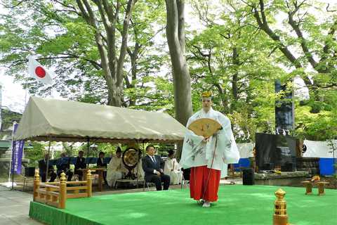 秋田市で特別攻撃隊招魂祭　県内出身の英霊５６柱を慰霊